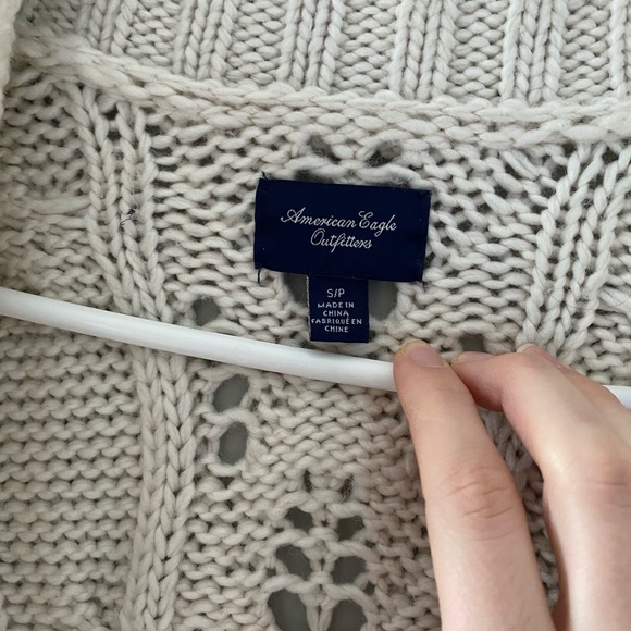 ♻️ AE Knit Cardigan - Picture 3 of 4